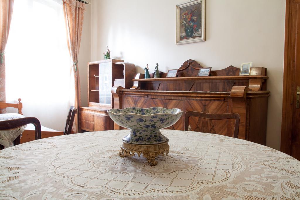 "Eva Stories" Movie Apartment On Rynok Square Лвив Екстериор снимка