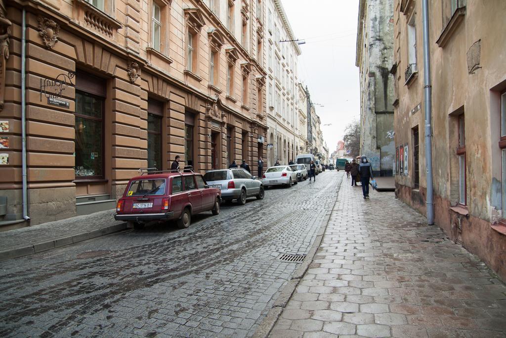 "Eva Stories" Movie Apartment On Rynok Square Лвив Екстериор снимка